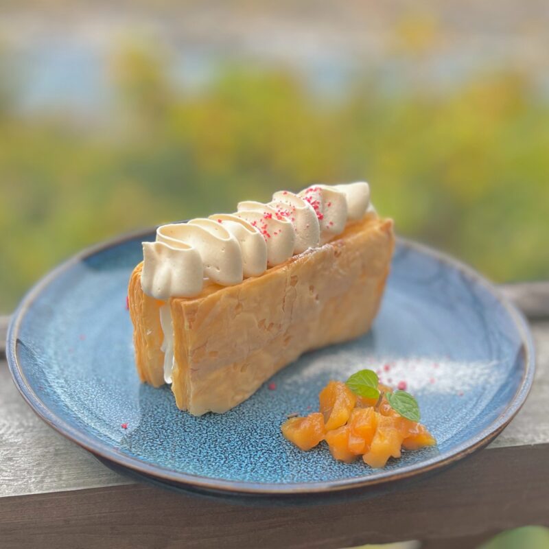 サクラテーブル