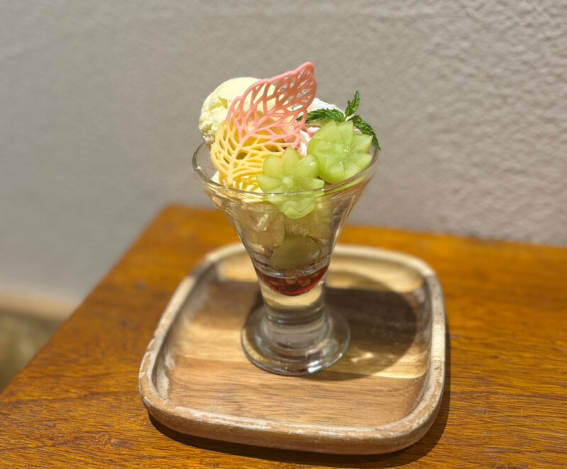 サクラテーブル